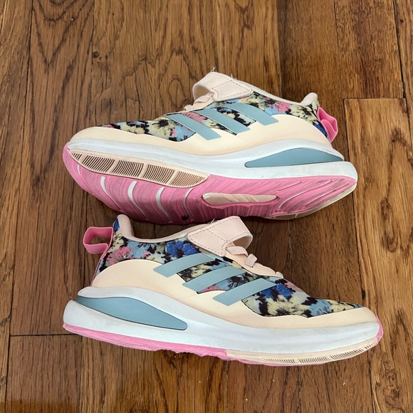 Adidas sneakers - Picture 2 of 5